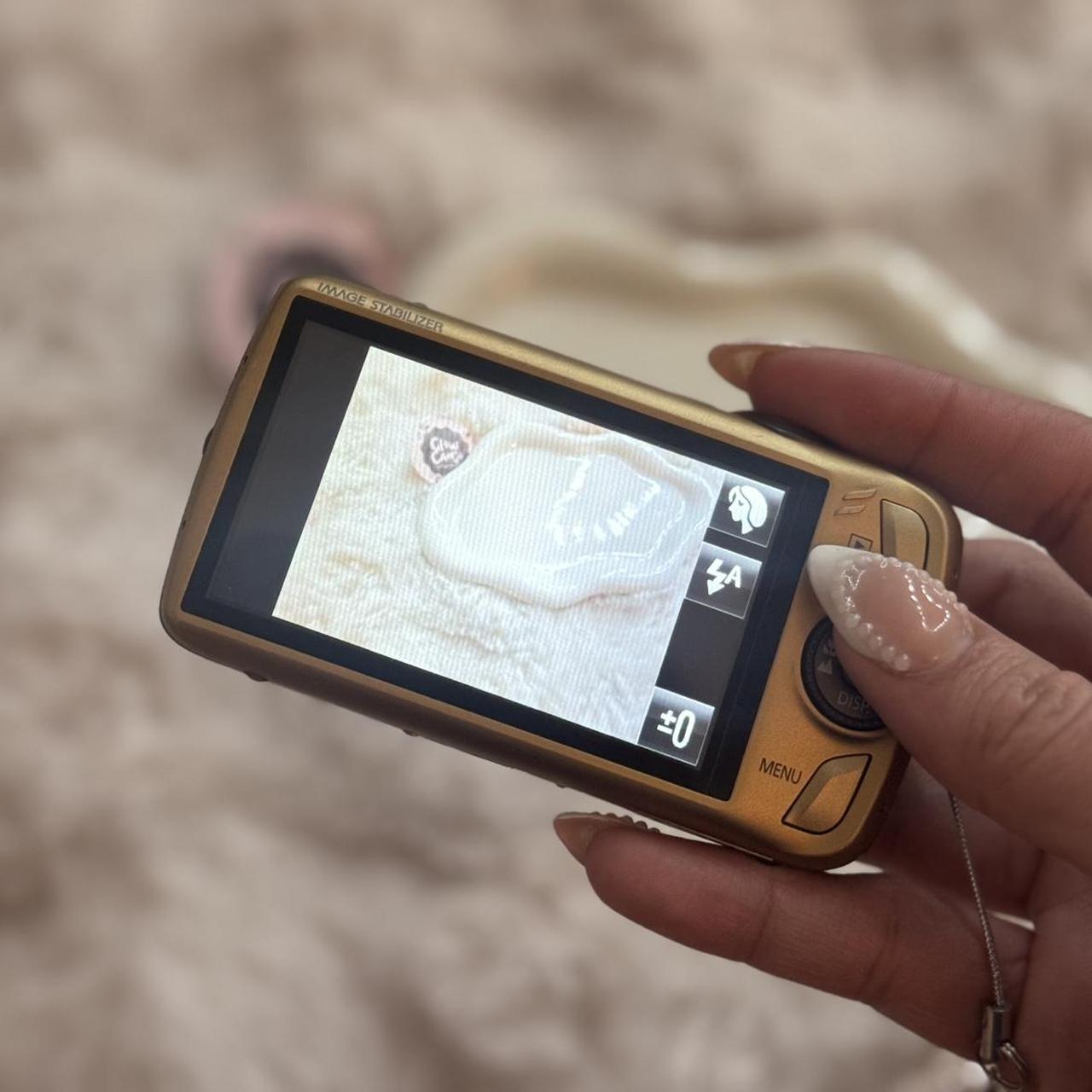 Used Canon Powershot sd980 IS digital camera | 12.1MP