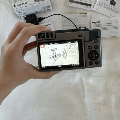 Panasonic Lumix DC-ZS70 4K Digital Camera (Silver) 📷