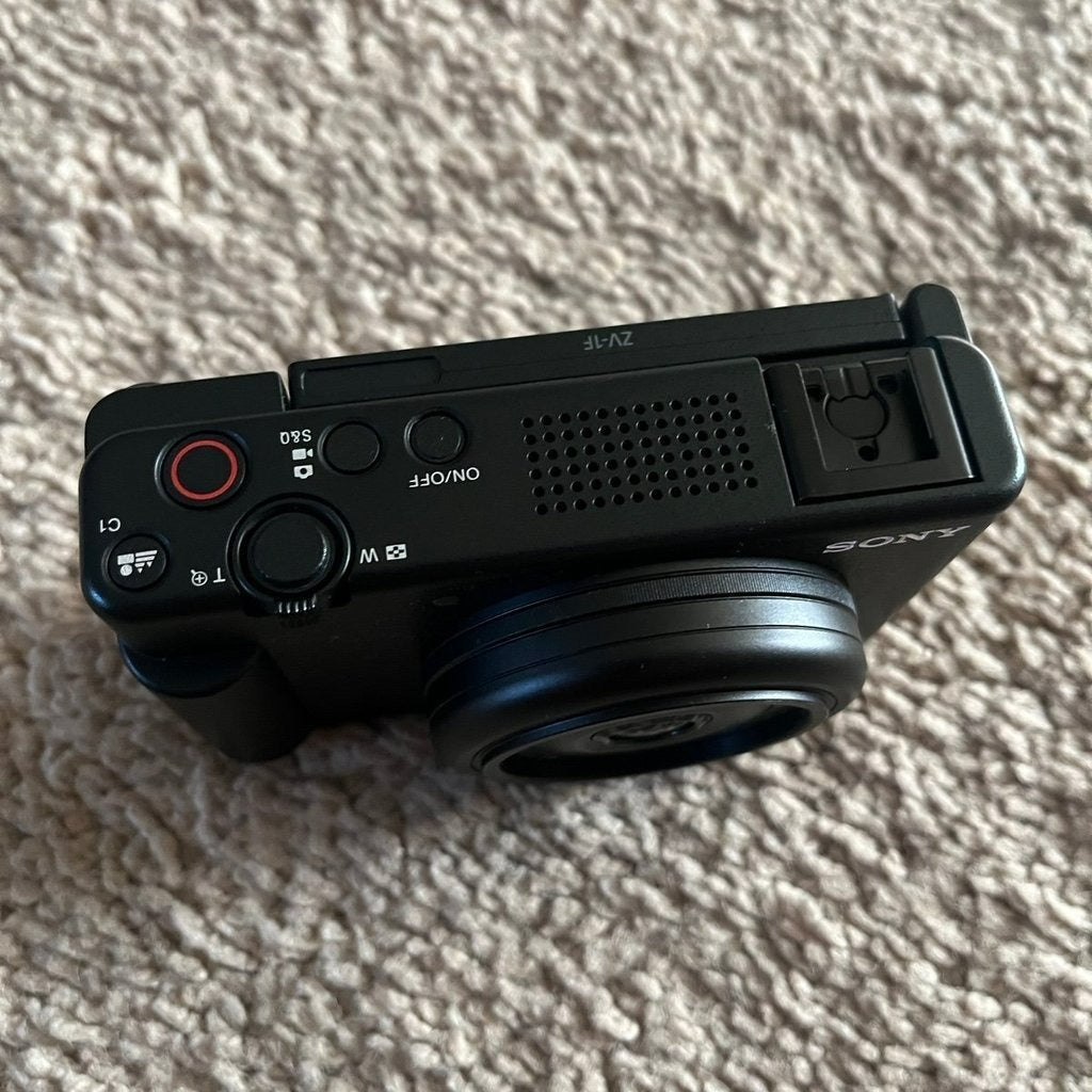 Nikon COOLPIX S6900 16MP Compact Digital Camera (Black) with Flip Screen and Wi-Fi 🍥 🎀📷