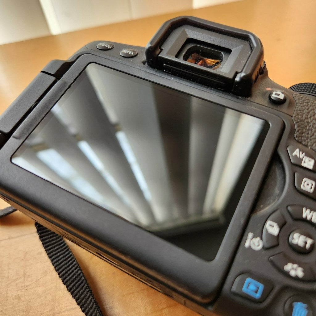 Canon EOS Rebel T6i / 750D Digital Camera with EF-S 18-55mm IS Lens 🍥 🎀📷