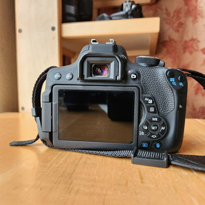 Canon EOS Rebel T6i / 750D Digital Camera with EF-S 18-55mm IS Lens 🍥 🎀📷