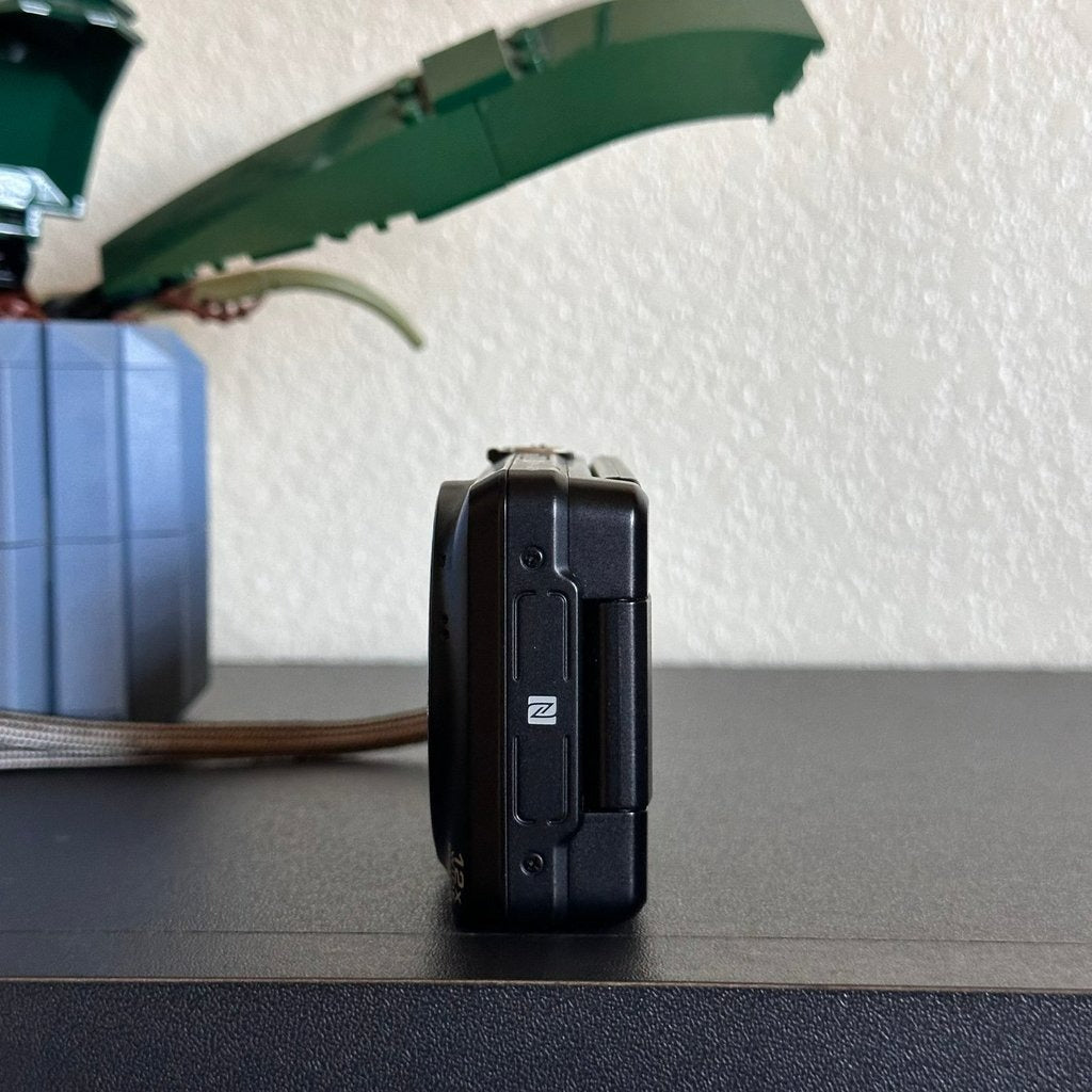 Nikon COOLPIX S6900 16MP Compact Digital Camera (Black) with Flip Screen and Wi-Fi 🍥 🎀📷