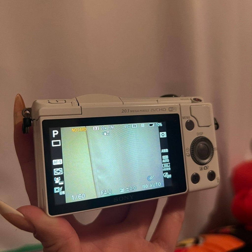 Used  Sony Alpha a5000 Mirrorless Digital Camera (White) with Kit Lens 🍥🎀📷