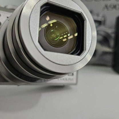 Nikon COOLPIX A900 20.0-Megapixel Digital Camera 📷