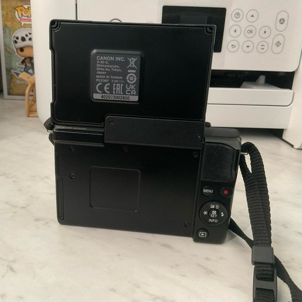 Nikon COOLPIX S6900 16MP Compact Digital Camera (Black) with Flip Screen and Wi-Fi 🍥 🎀📷