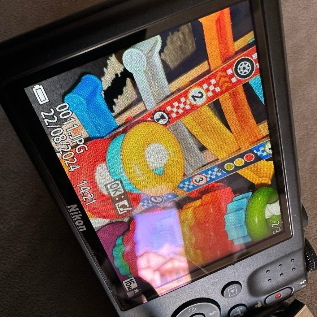 Nikon COOLPIX S6900 16MP Compact Digital Camera (Black) with Flip Screen and Wi-Fi 🍥 🎀📷