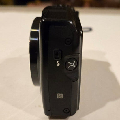 Nikon COOLPIX S6900 16MP Compact Digital Camera (Black) with Flip Screen and Wi-Fi 🍥 🎀📷