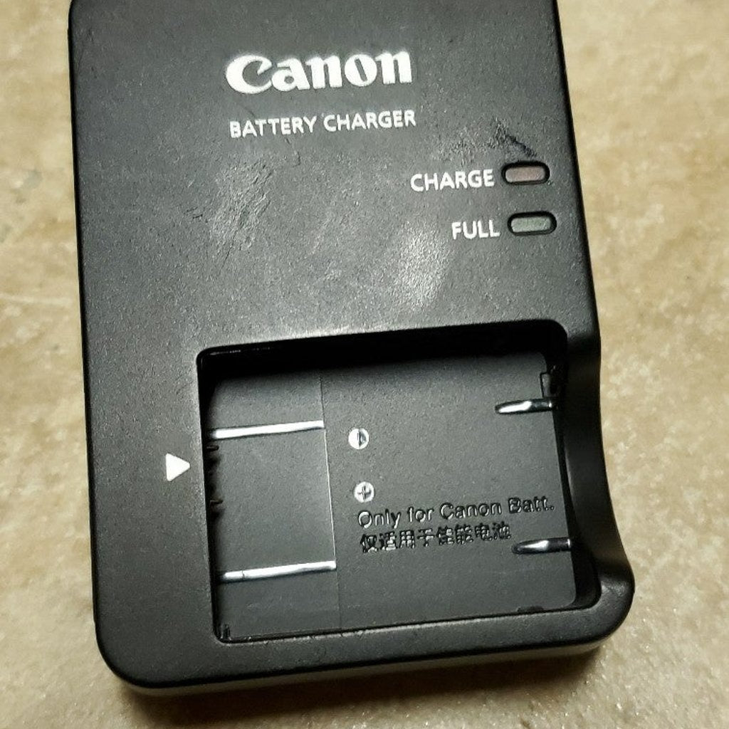 Used Canon G7X Mark II with Tripod 🍇₊˚💜